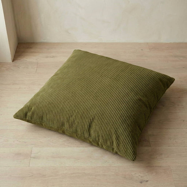 Lattiatyyny mittojen mukaan, Velvet - Army - S2506